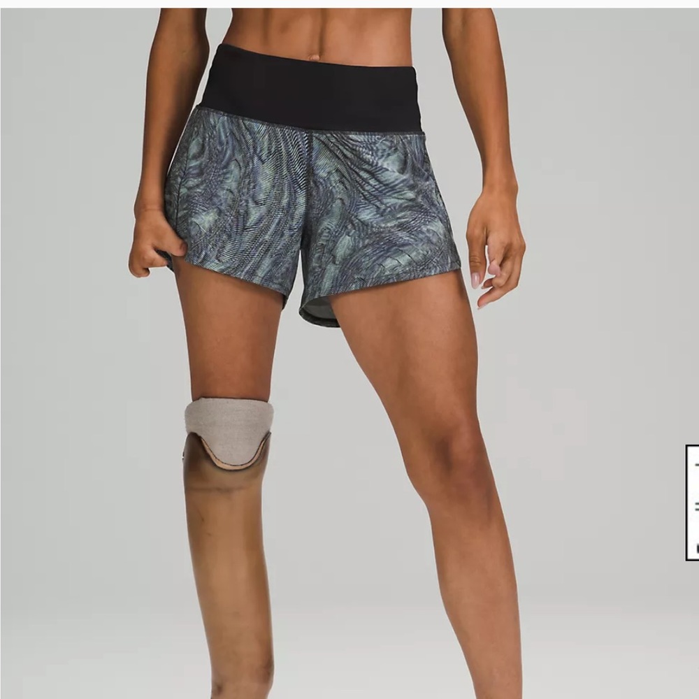 Speed Up Mid-Rise Lined Short 4". Size 8. Euc!!!